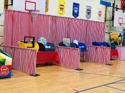 IMG 1210 1769369461 Carnival Booth 8 x 10 Red/White Cloth